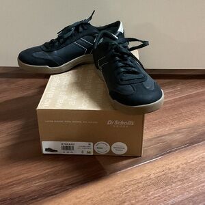 Dr. Scholl's womens Black Sneakers